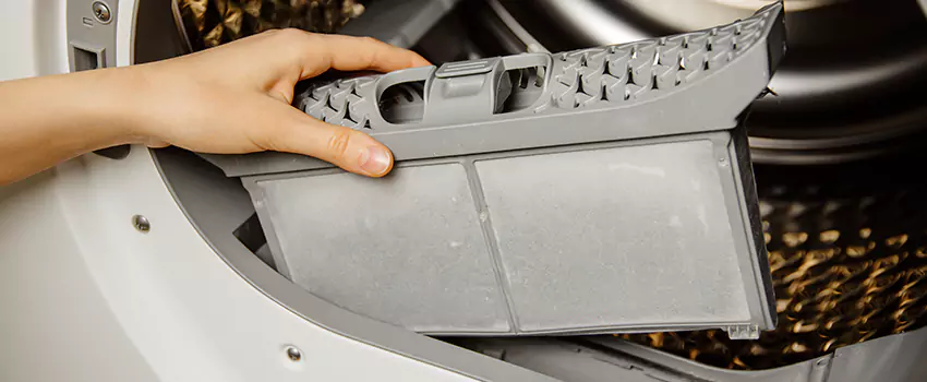 Signs Of A Clogged Dryer Lint Trap in Columbia, Tennessee